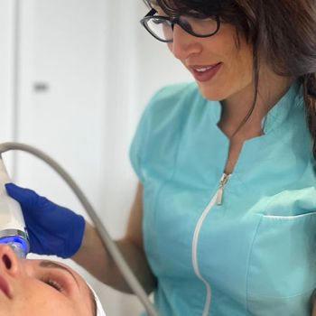 Radiofrekwencja mikroigłowa — efekty, opinie, przeciwwskazania