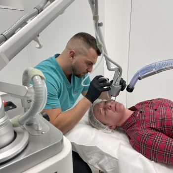 Zabiegi Laserem Frakcyjnym: Twoja Droga do Pięknej i Zdrowej Skóry!